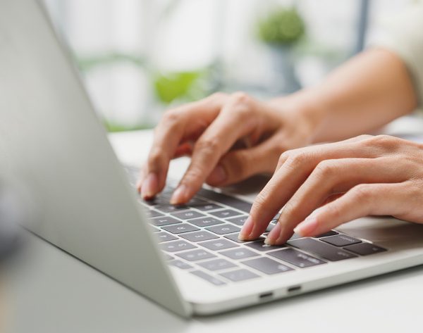 export-data-laptop-